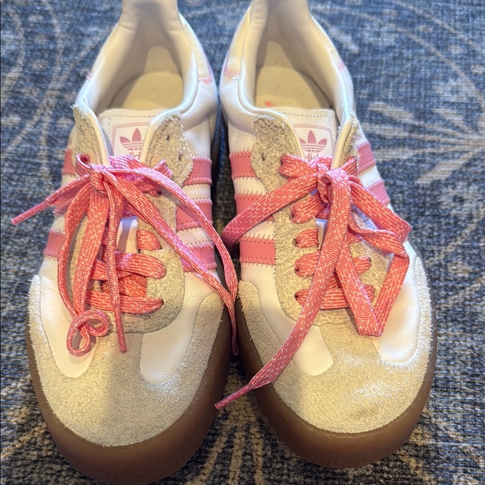 Adidas Women's Pink and White Sneakers Sambae 7.5 women’s